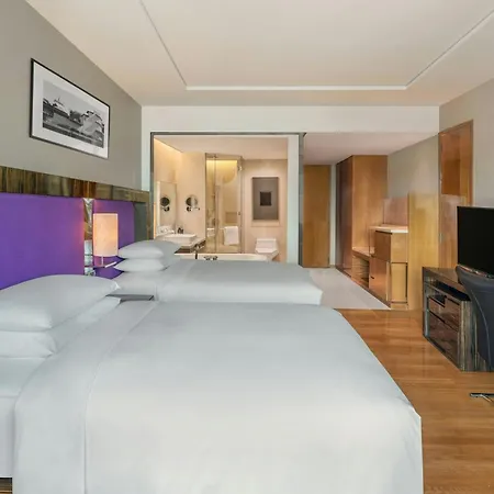 Renaissance Bangkok Ratchaprasong Hotel By Marriott-2